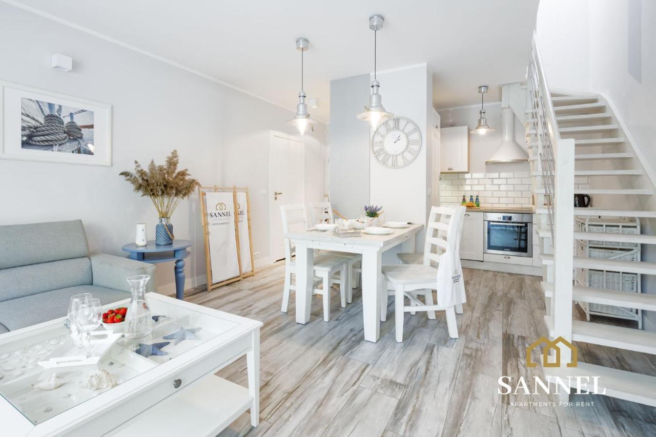 Apartament Premium Baltic House ミエンジボジェ エクステリア 写真